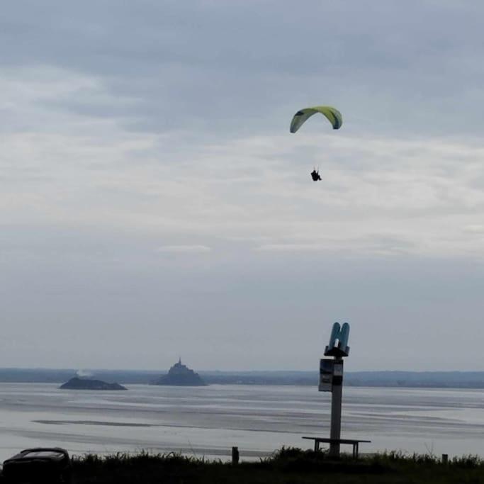 Maison Vue Sur Le Mont Saint Michel Et Sa Baie Champeaux 외부 사진